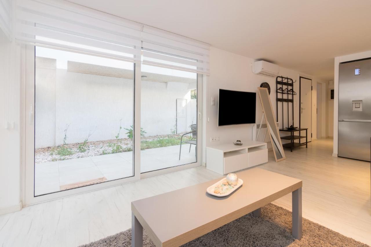Apartment For 3 Ppl In Varkiza Eksteriør billede